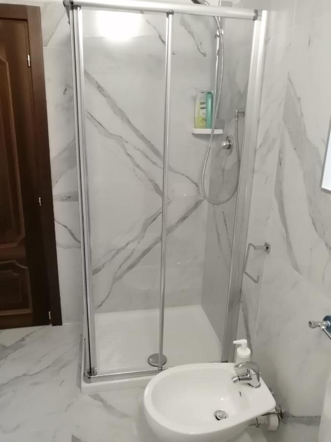 Casa Del Leone Appartement Uscio Buitenkant foto